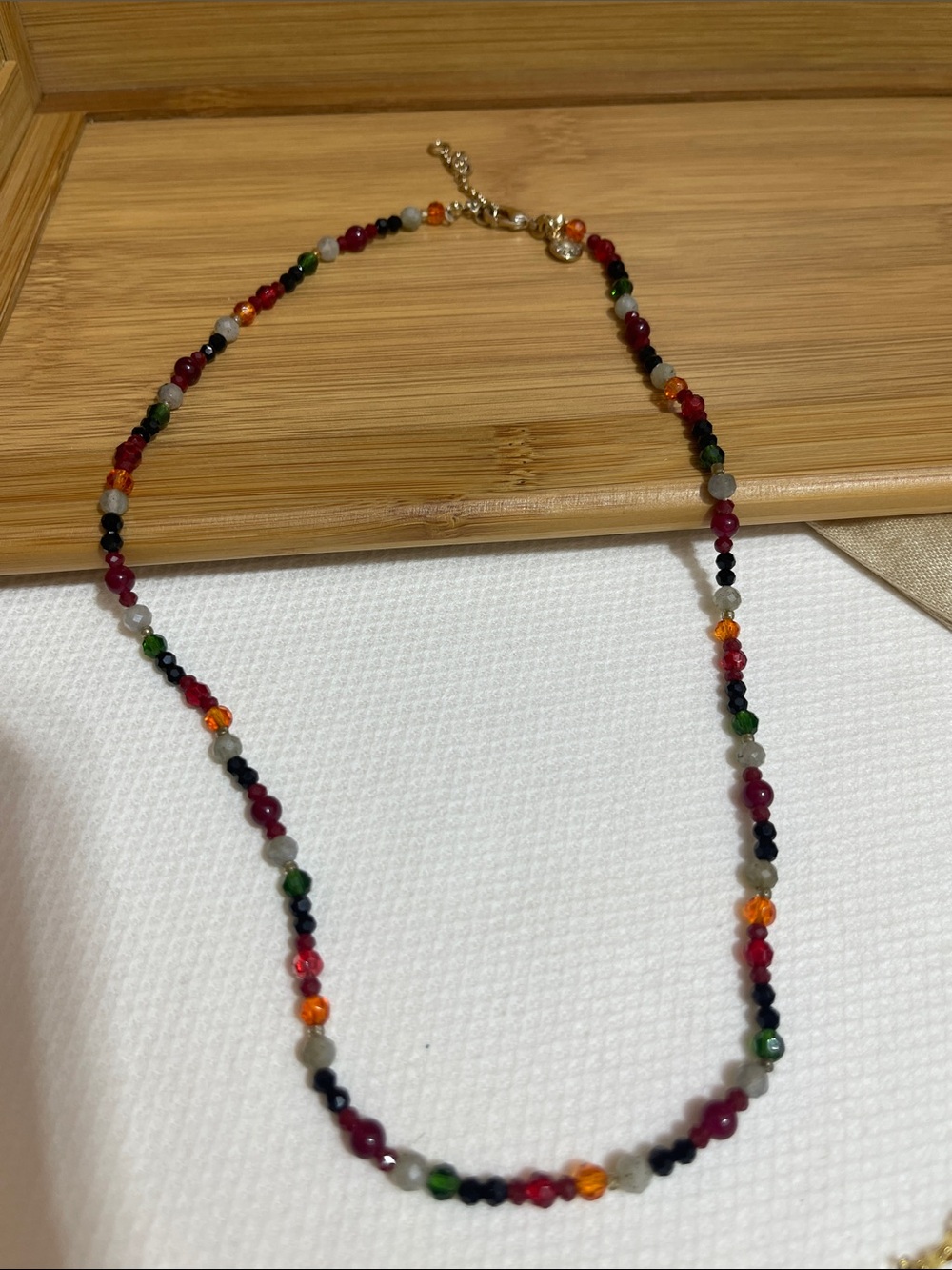 Multicolor Beaded Women's Necklace - Elegant Gemtone Style